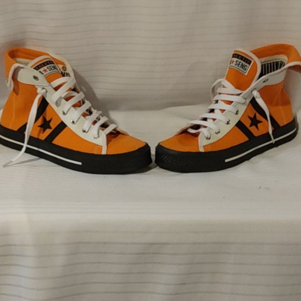 Shoe